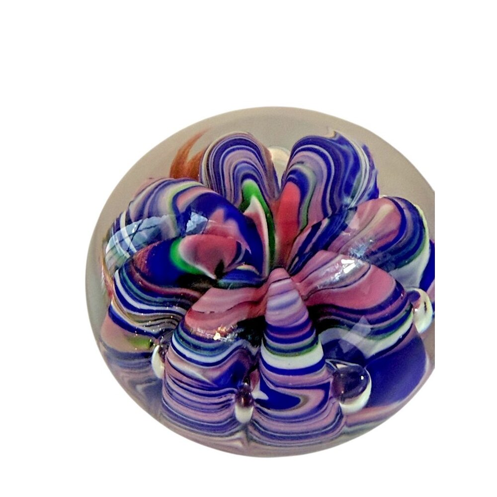 Art Glass Paperweight Signed Joe St. Claire, Ribbon Crimp blue, pink, white - Picture 3 of 10